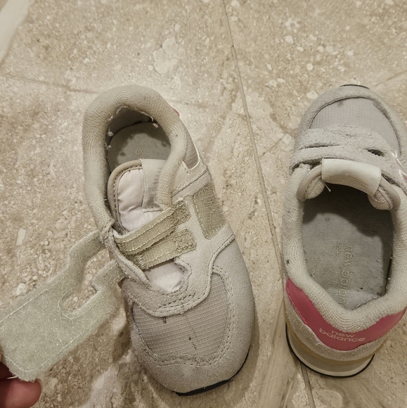 New balance 574 US 7 - Picture 6 of 6